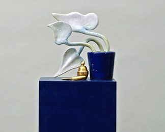Ud Kaller, Topfpflanze mit Dose und Messer, 2000